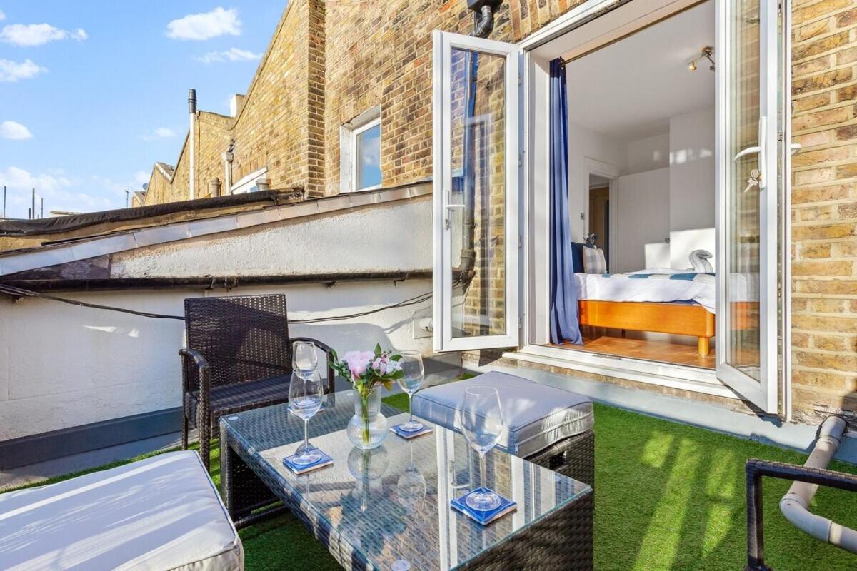 Balcony Blue Theme 1 Bedroom Central London Luxury Flat Near Hyde Park! Accommodates Up To 6! Double Sofa Bed And Next To Station! Eksteriør bilde